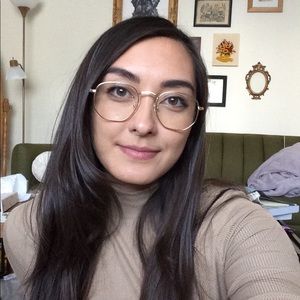 Meet your Posher, Cassie